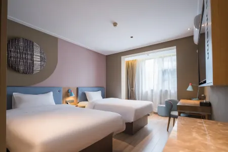 Homeinn · neo (Chengdu Qingbaijiang Wanda Plaza) Отели рядом с достопримечательностью «Sichuan Construction Department Televison University Branch (Junior College)»