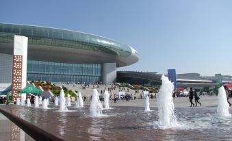 Urumqi Qiqi Jiyou Hotel