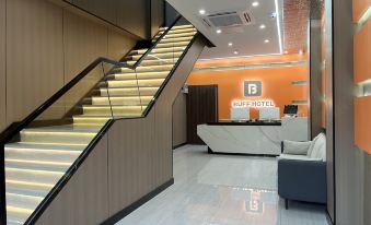 Buff Hotel
