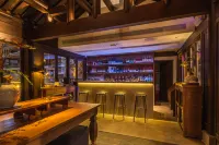 overnight in wushan - bar