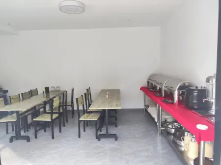 Changning Hanxiang Residence (Dongshan Reservoir Branch) Отели в г. Чаннин