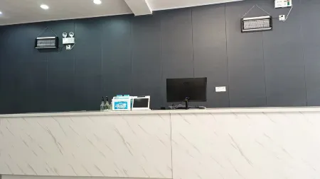 Hongyun Hotel Liyang Отели рядом с достопримечательностью «Donglin Temple»