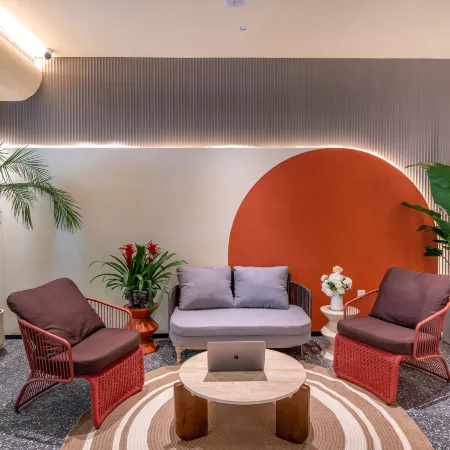 Huajian Meisu Hotel (Xinyang Railway Station Tianrun Plaza)