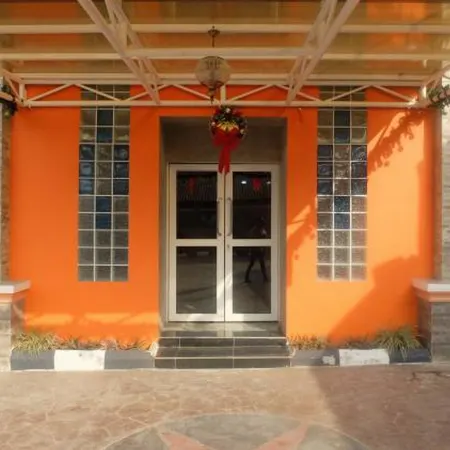 Hotel 45 Отели в г. Калабар