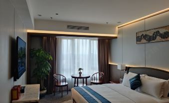 Wuzhou Huatian Holiday Hotel