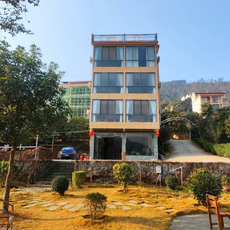 Bama Dream Lake Homestay