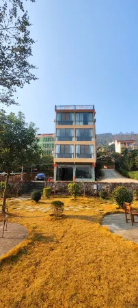 Bama Dream Lake Homestay Отели рядом с достопримечательностью «Renshouyuan Scenic Area»