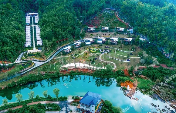 紫雲月牙灣民宿