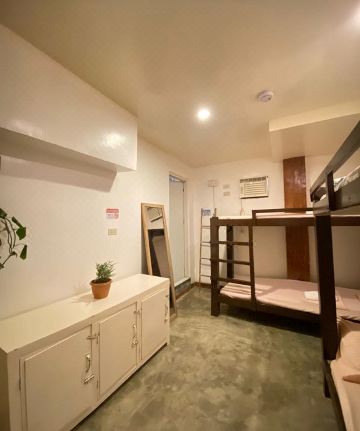 네이키드 아일랜드