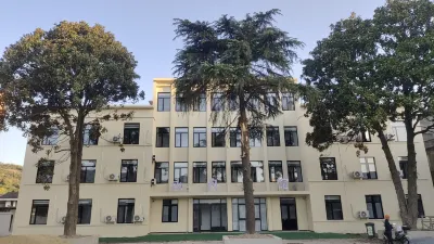 永舟賓館（岑港店） 鄰近舟山市革命遺址金塘烈士陵園的酒店