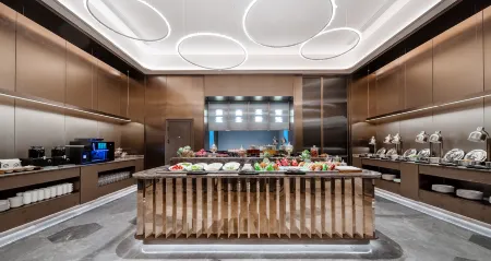 Crystal Orange Xi'an Hi-tech Jinye Road Hotel Отели рядом с достопримечательностью «Sakura Square»