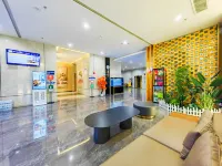 Meitian Holiday Hotel (Shaanxi University of Technology) - parkir