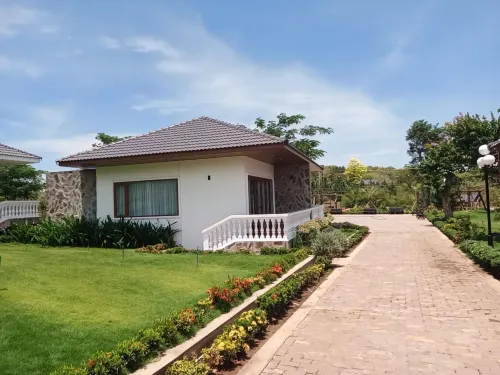 Resort Đá Bàng Homestay & Restaurant Hotels in Баріа