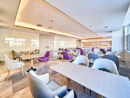 Lavande Hotel (Dandong Fengcheng Phoenix Mountain) Отели в г. Фенчен