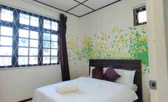 Sama Jaya Industrian 5BR Kota Samarahan education hub By Natol Homestay-Venice