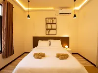 The Bilimbi Guesthouse and Inn Hotels in Huraa
