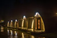 Roam Creek Boathouse Hotel in zona Hongshanlin Sceneic Area