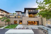 CLUB·Jiujiantang Homestay 밍웨만구춘(명월만고촌) 주변 호텔