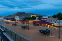 Shigatse Tashilhunpo Monastery Pedestrian Street Atour Hotel