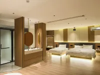 Huachen Zhixuan Hotel