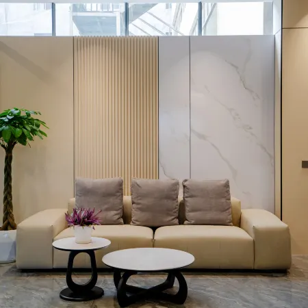 Mengzi Jiangshangyue Light Luxury Hotel (Honghe Prefecture Vocational Education Park)