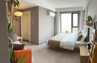 Chujian Youxuan Homestay (Zhongyuan Yunding Plaza Pangdonglai Angel City)