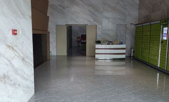 Ziyouren Hostel (Bao'an Wanda Plaza)