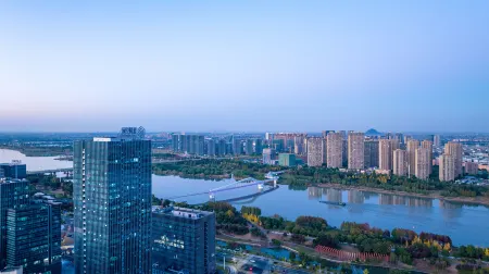 Crystal Orange Hotel Shaoxing Shangyu e-YOU Town Отели рядом с достопримечательностью «Zhejiang Construction Vocational and Technical College (Shangyu Campus)»