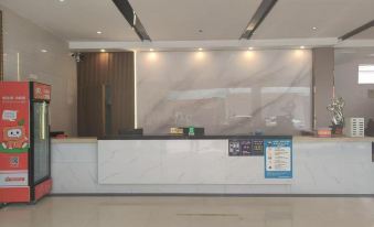 Shengyuan Hotel (Chongzuo High-speed Railway South Station Rainbow Street)