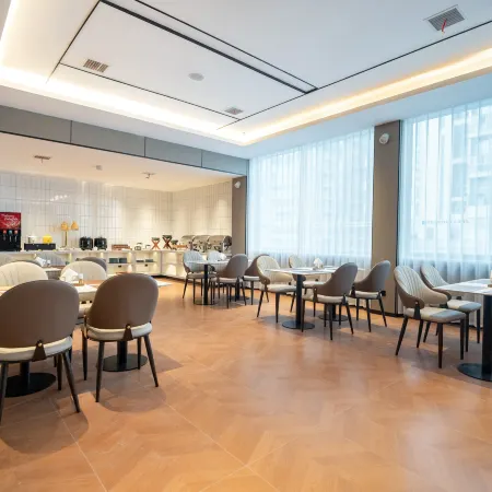 OKDAY Hotel (Jiefang Road, Lianhu Square, Hengyang)