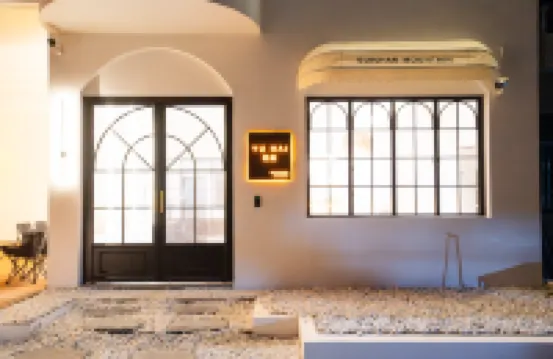 Fangchenggang Yuhai Homestay (Leshan Ancient Fishing Village) Hotels near Leshan Ancient Fishing Village