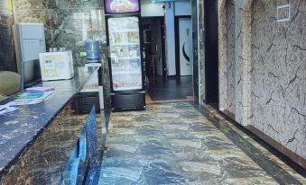 Liuzhou Shangjia Theme Hotel (Liujiang Ruilong Comprehensive Market)