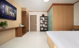 Xuebao Hotel in Erlanghe, Snow Town