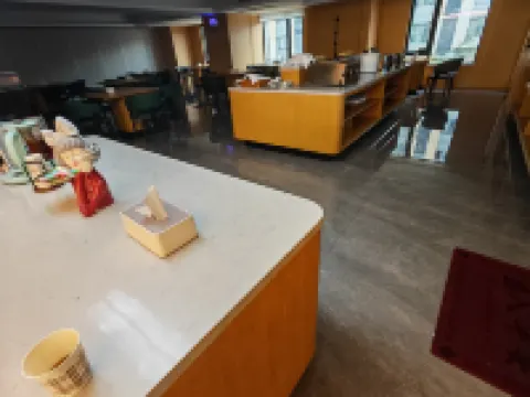 Luxi Kaijing International Hotel (Manshi District Business Plaza) Hotels in Luxi