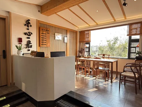 Lexinju Inn (Chaozhou Ancient City Paifang Street) - Condos