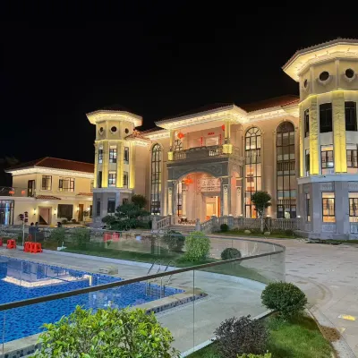 Huayue Village Hot Spring Hotel Hotels near Kanghe Hot Spring Park