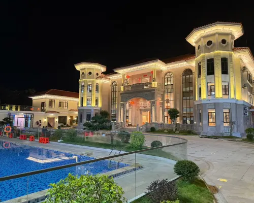 Huayue Village Hot Spring Hotel Hotels in Dongyuan