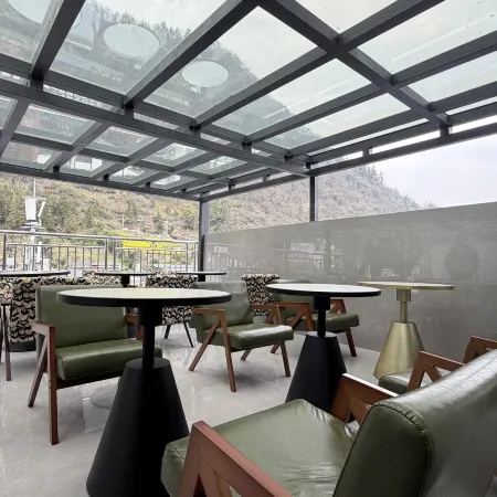 Xijian · Shanyu Hotel (Zhangjiajie National Forest Park Flagship Store)