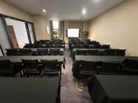 All Seasons Hotel (Urumqi Jingkai Wanda Xiaolu Valley Store)