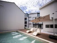 Sinyu Moore · Streamside Family Pool Resort - 4-Sterne