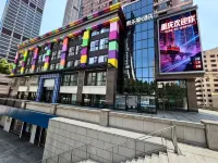 Xilemei S CENTRAL (Chongqing Jiefangbei Area Hong Ya Dong) - Gym