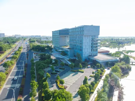 M·S BAUHINIA HOTEL Отели рядом с достопримечательностью «Gaochun Old Street»