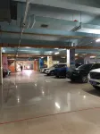 Qinyue Hotel (Zigong Lantern Park FanHua 1939 Shopping Plaza) - parking