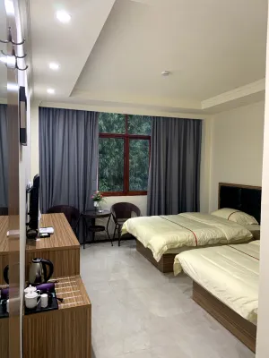 Yuyi Nanju Mountain Villa Hotels near Nanbao Mountain