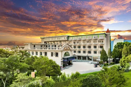 Ibis Styles Hotel (Qinhuangdao Beidaihe Tiger Stone) Отели рядом со станцией Beidaihe Railway Station