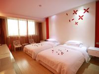 台州梅地亚酒店 - 红色诱惑双床房