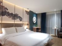 西峡国色天香河畔酒店 - 河畔大床房