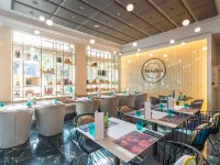 NH Madrid Nacional Hotels near Retiro