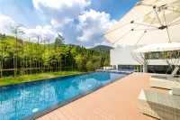 Nian hotel & resorts - Infinity Pools