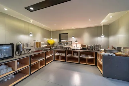 Homeinn Selected Hotel (Xiaogan Hubei Engineering College)